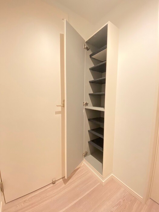 物件内観写真16　(靴箱)