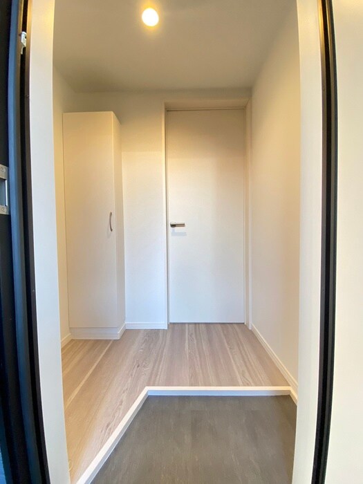 物件内観写真17　(玄関)