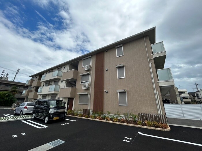 物件外観写真2　(外観写真)