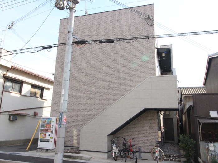 物件外観写真1　(外観写真)