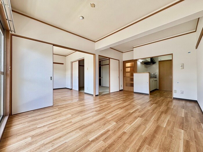 物件内観写真8　(居室)