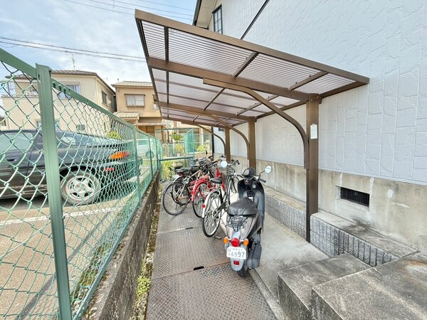 駐輪場