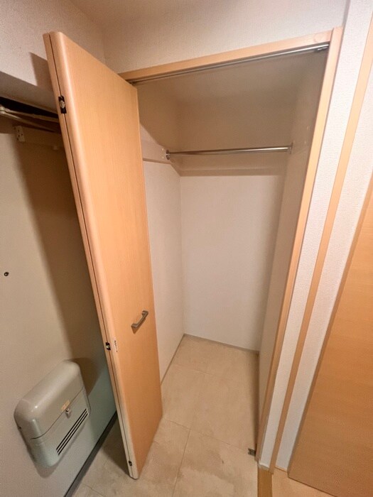 物件内観写真8　(収納)