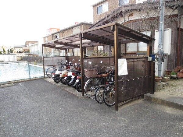 駐輪場