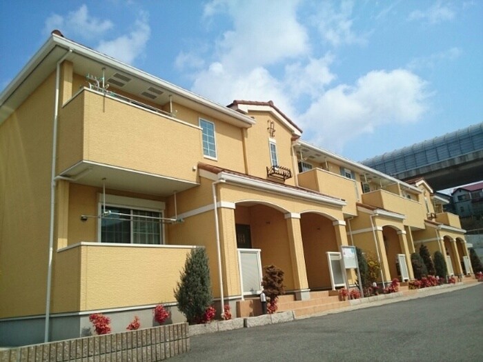 物件外観写真1　(外観写真)