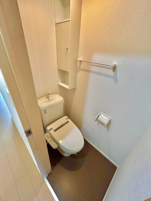 物件内観写真14　(トイレ)