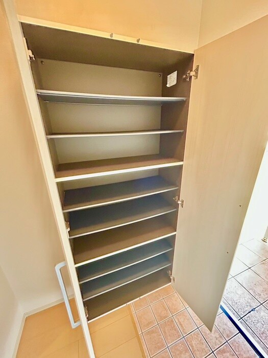 物件内観写真20　(靴箱)