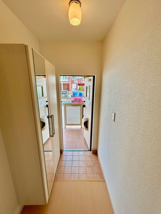 物件内観写真21　(玄関)