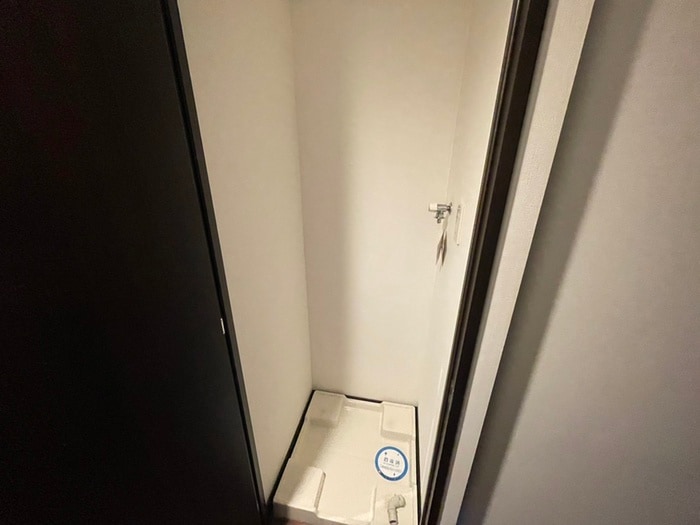物件内観写真12　(洗濯機置場)
