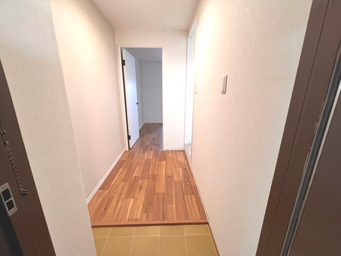 物件内観写真22　(廊下)