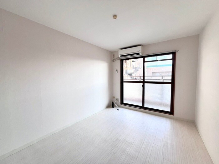 物件内観写真10　(居室)