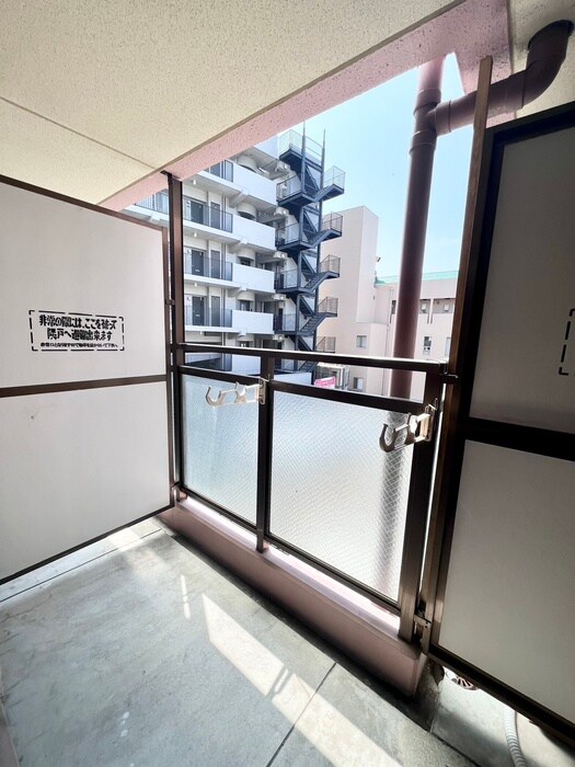 物件内観写真16　(ベランダ・バルコニー)