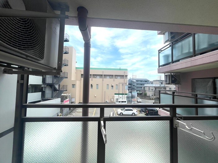 物件内観写真17　(室内からの展望)