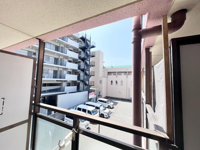 物件内観写真22　(室内からの展望)