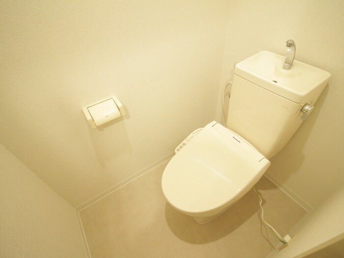 物件内観写真16　(トイレ)