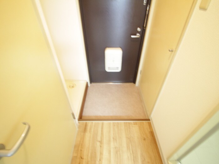物件内観写真17　(玄関)