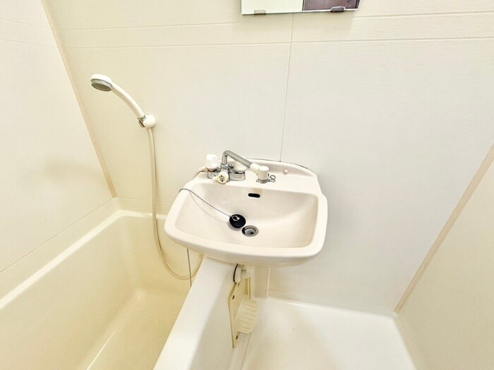 物件内観写真9　(洗面)