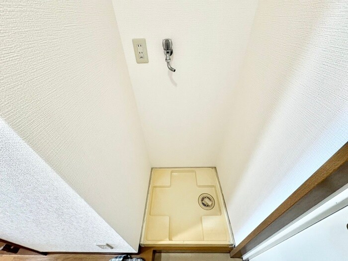物件内観写真20　(洗濯機置場)