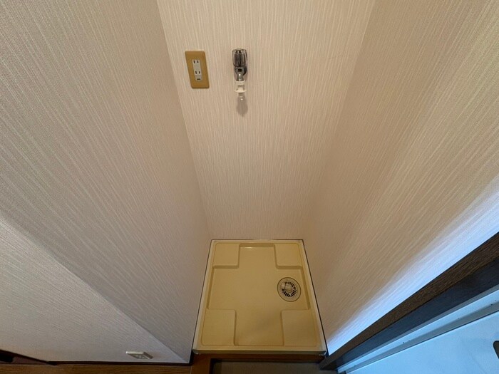 物件内観写真20　(洗濯機置場)