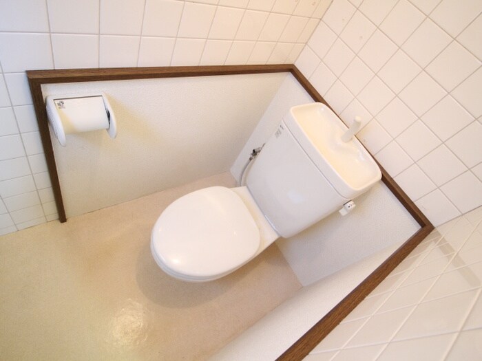 物件内観写真16　(トイレ)