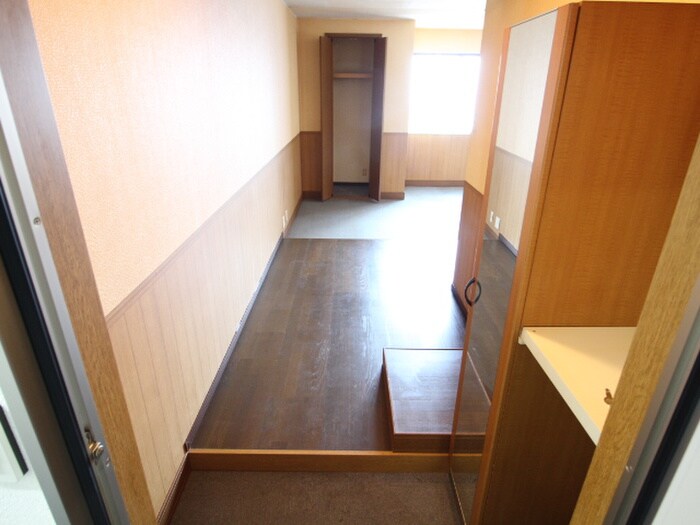 物件内観写真19　(廊下)