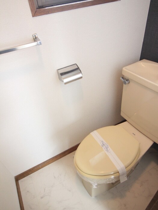 物件内観写真9　(トイレ)