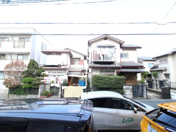 物件内観写真17　(室内からの展望)