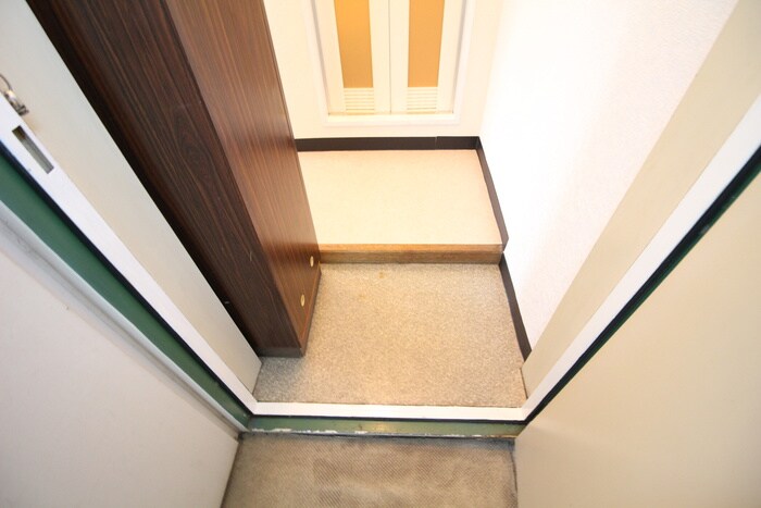 物件内観写真15　(玄関)