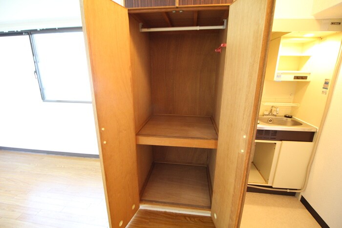 物件内観写真16　(収納)