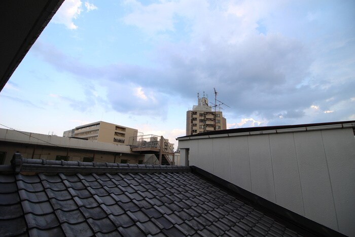 物件内観写真20　(室内からの展望)