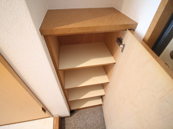 物件内観写真18　(靴箱)