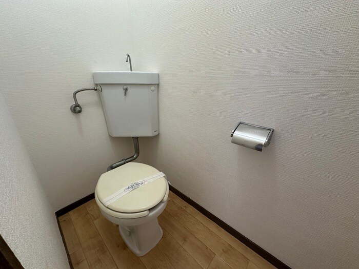 物件内観写真11　(トイレ)