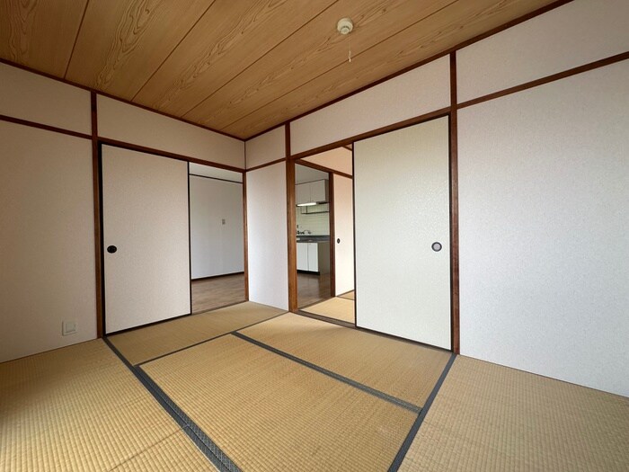 物件内観写真13　(居室)