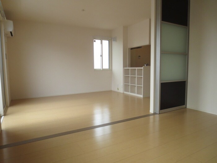 物件内観写真5　(居室)