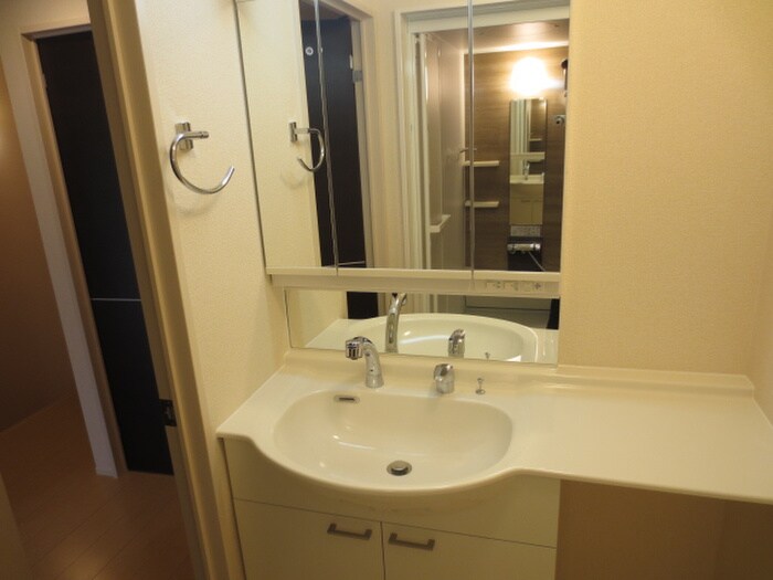 物件内観写真10　(洗面)