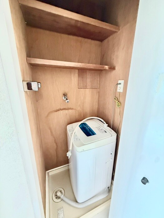 物件内観写真15　(洗濯機置場)