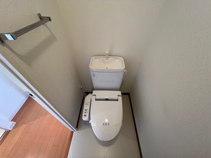 物件内観写真11　(トイレ)