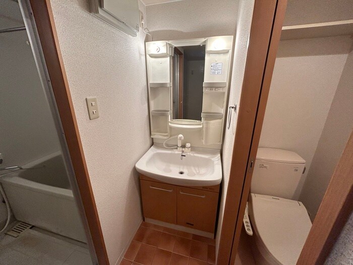 物件内観写真11　(洗面)