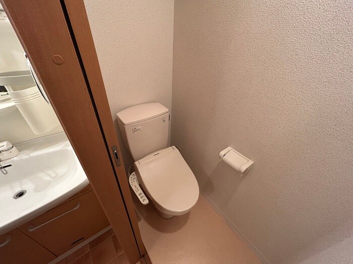 物件内観写真13　(トイレ)