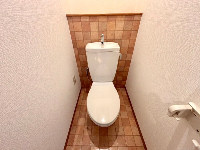 物件内観写真10　(トイレ)