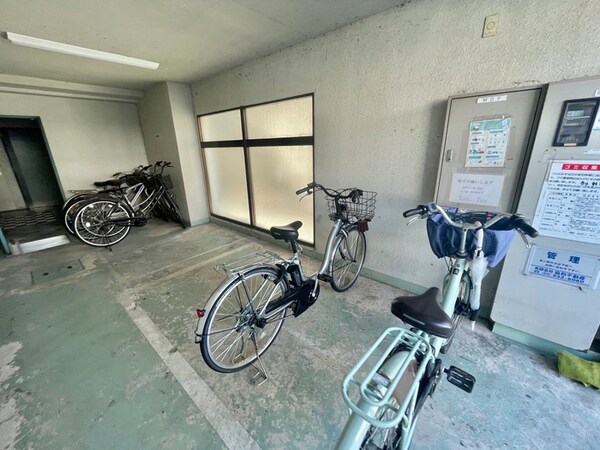 駐輪場