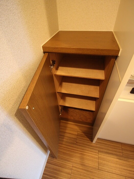 物件内観写真15　(靴箱)