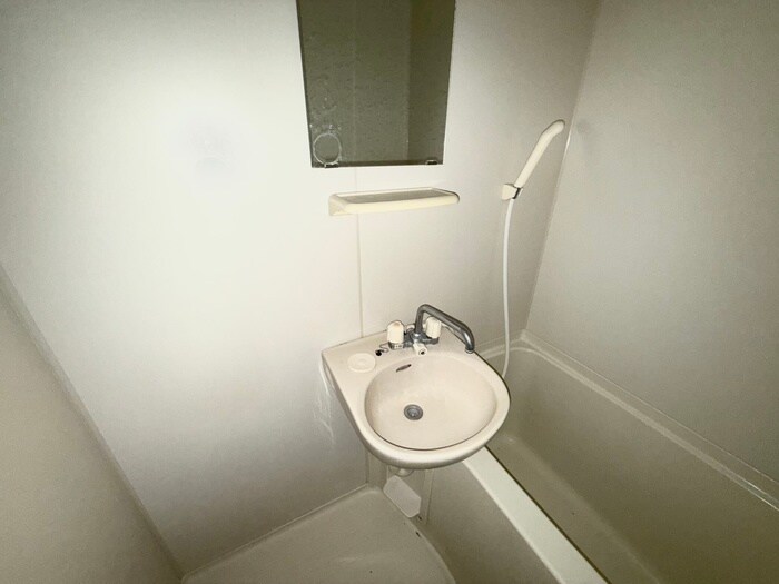 物件内観写真16　(洗面)