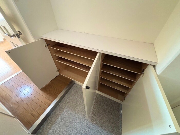 物件内観写真18　(靴箱)