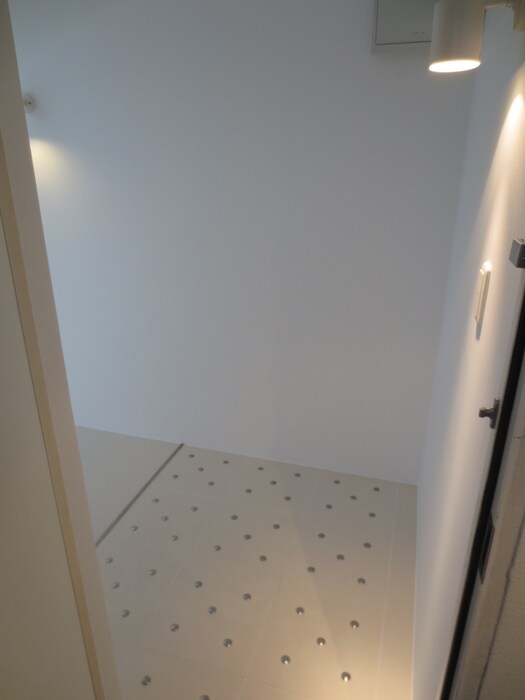 物件内観写真15　(玄関)