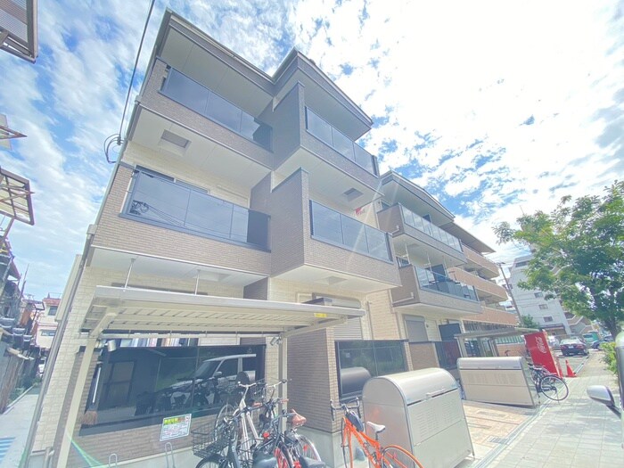 物件外観写真1　(外観写真)