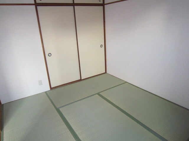 物件内観写真10　(居室)