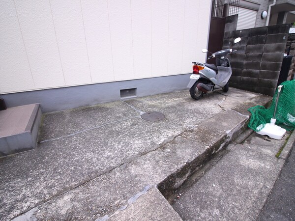 バイク置き場
