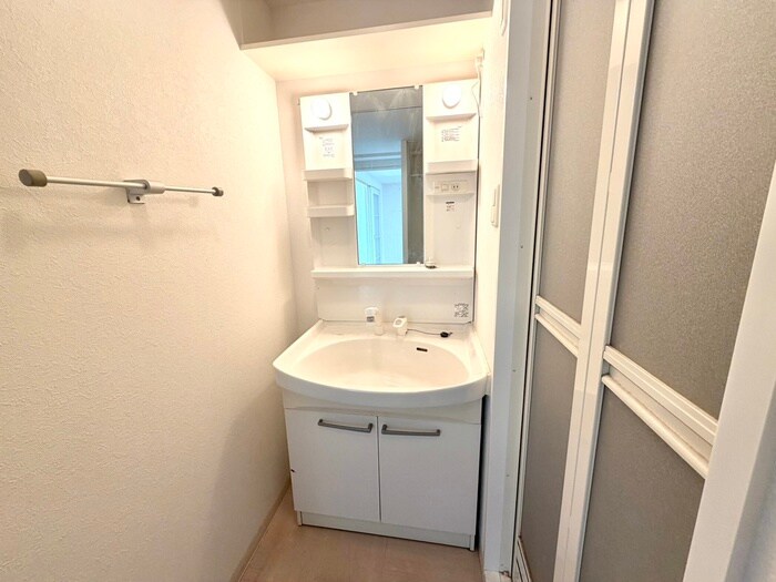 物件内観写真11　(洗面)