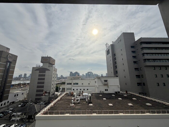 物件内観写真13　(室内からの展望)